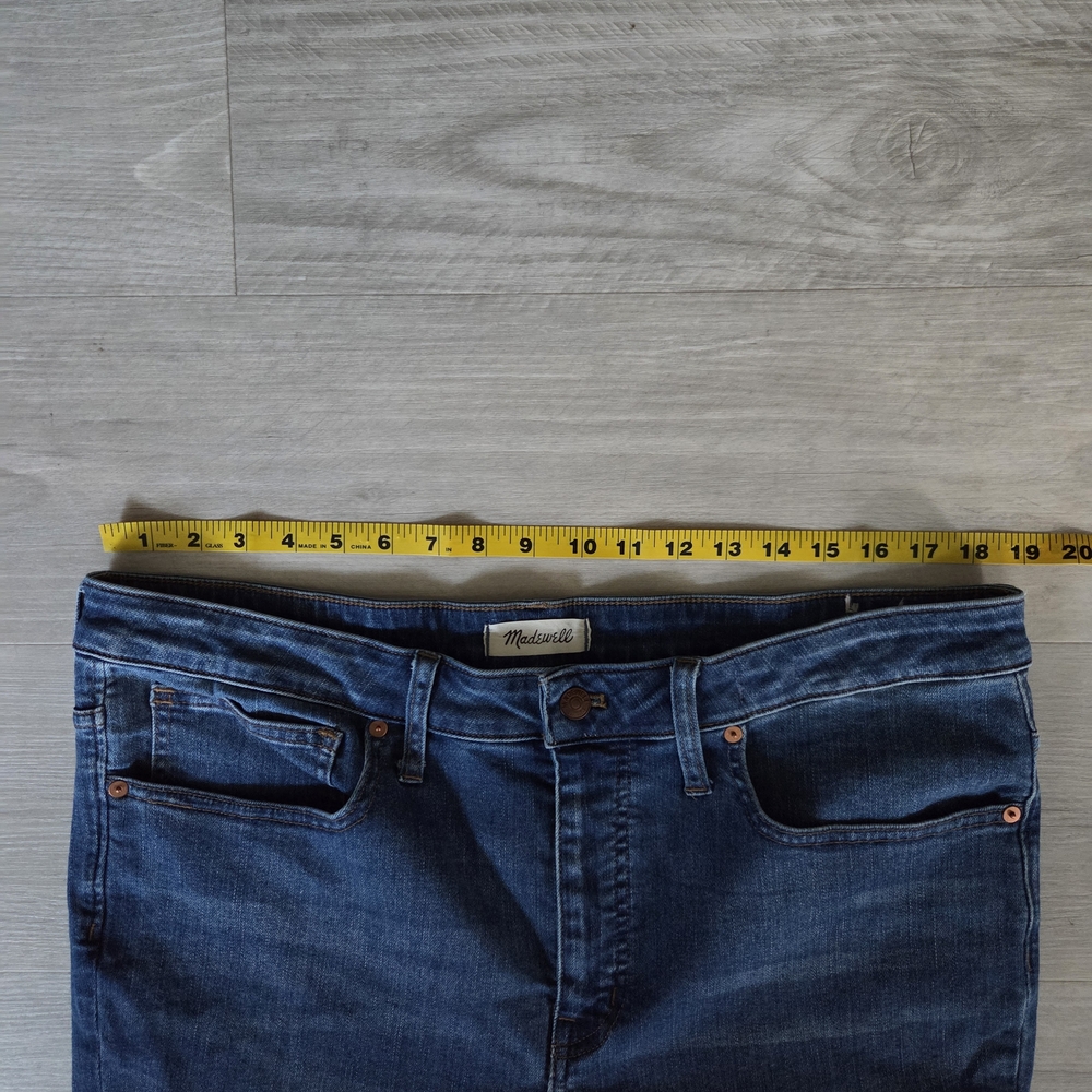 Madewell 9" Mid-Rise Skinny Jeans - Picture 8 of 10